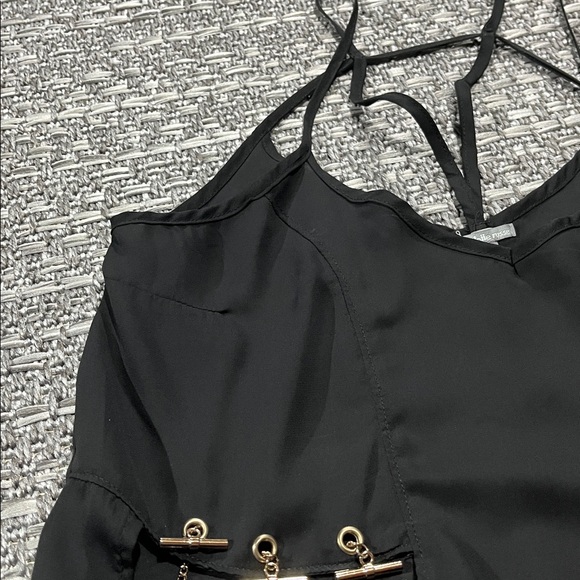 Charlotte Russe | Tank Top With Peekaboo Chains - Picture 7 of 7